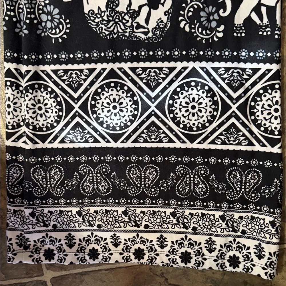 Planet Gold Black and White Wide Leg Pants - Picture 3 of 6